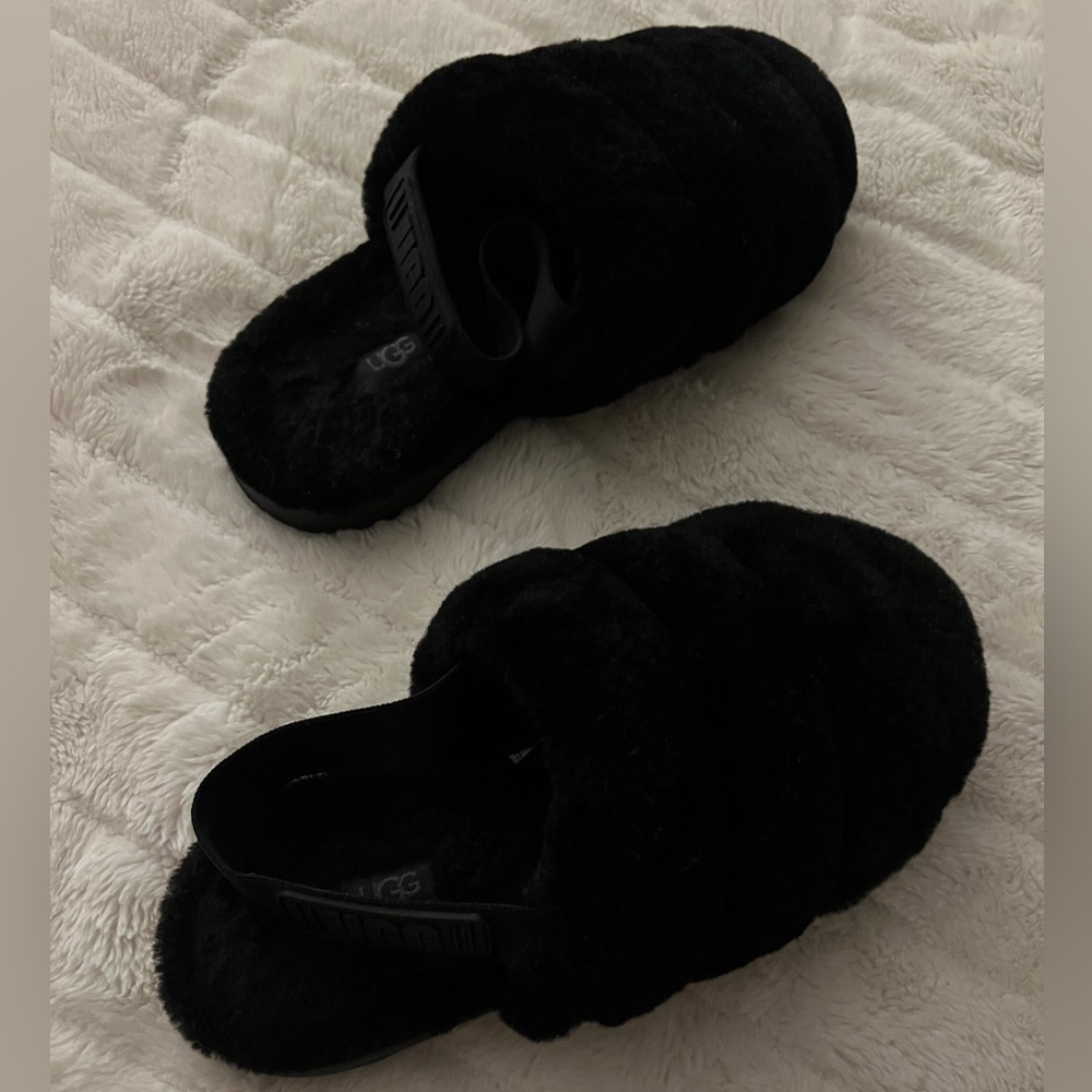 UGG Super Fluff Slipper